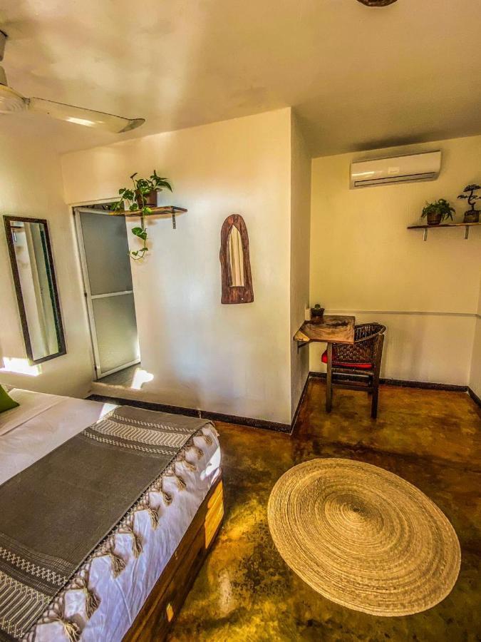 Shaka House Hotel Puerto Escondido  Exterior photo
