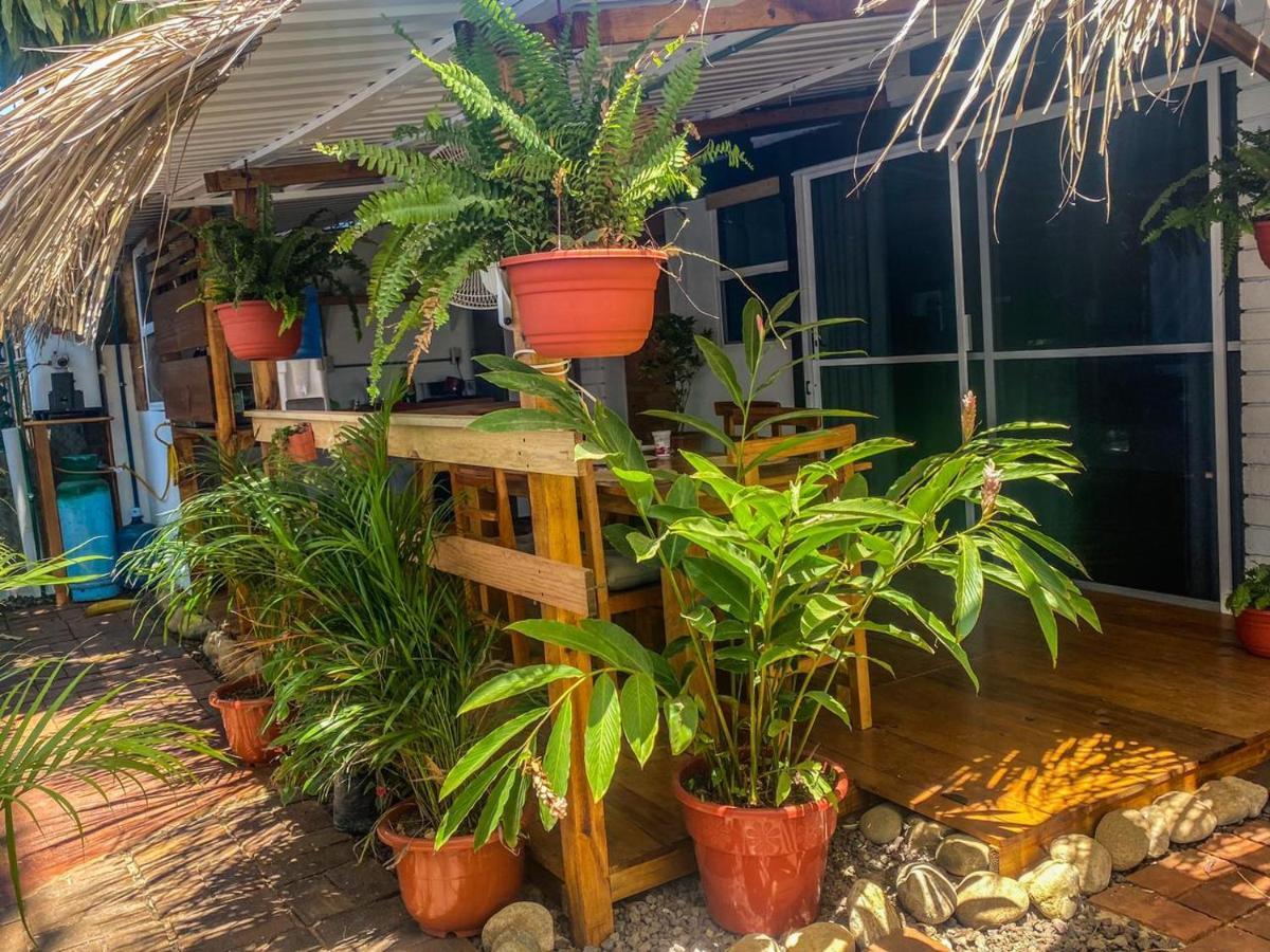 Shaka House Hotel Puerto Escondido  Exterior photo