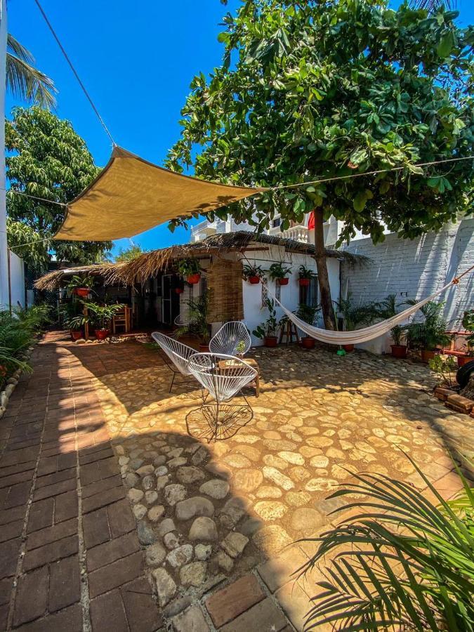 Shaka House Hotel Puerto Escondido  Exterior photo